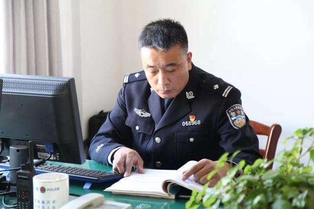 付紹剛(雲南省保山監獄二監區三級警長) 付紹剛(雲南省保山監獄二監區三級警長)
