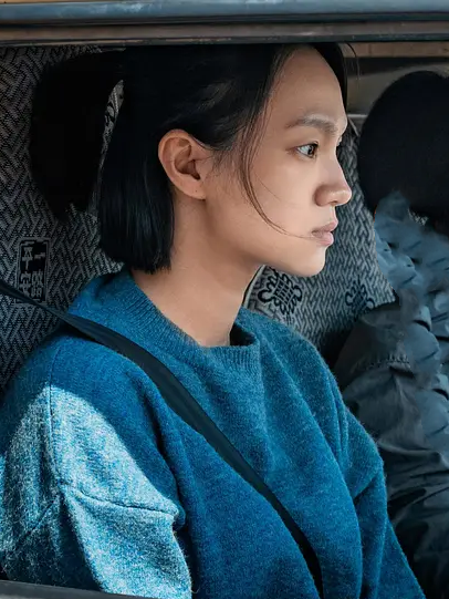 鄭琳(電影《燦爛的她》中的角色，由林源飾演)