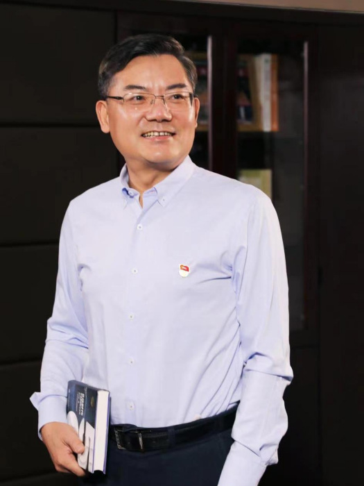 歐陽恩山(湖南省人大財政經濟委員會副主任委員,中國聯通湖南省分公司黨委書記、總經理) 歐陽恩山(湖南省人大財政經濟委員會副主任委員,中國聯通湖南省分公司黨委書記、總經理)