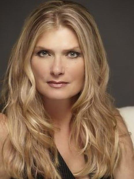 Maria Mayenzet