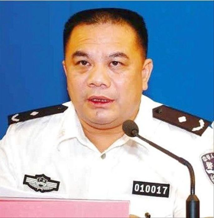 廣州市公安局副局長何靖涉嫌嚴重違紀被雙規 廣州市公安局副局長何靖涉嫌嚴重違紀被雙規