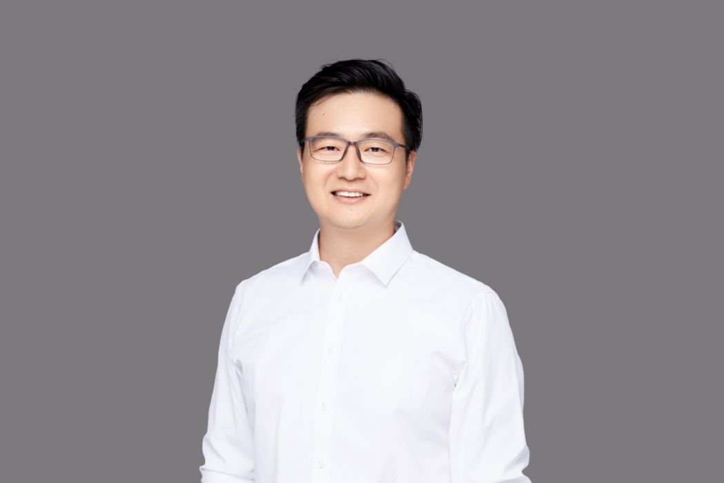 陳勇(中國人民大學管理學博士，套用經濟學博士後)