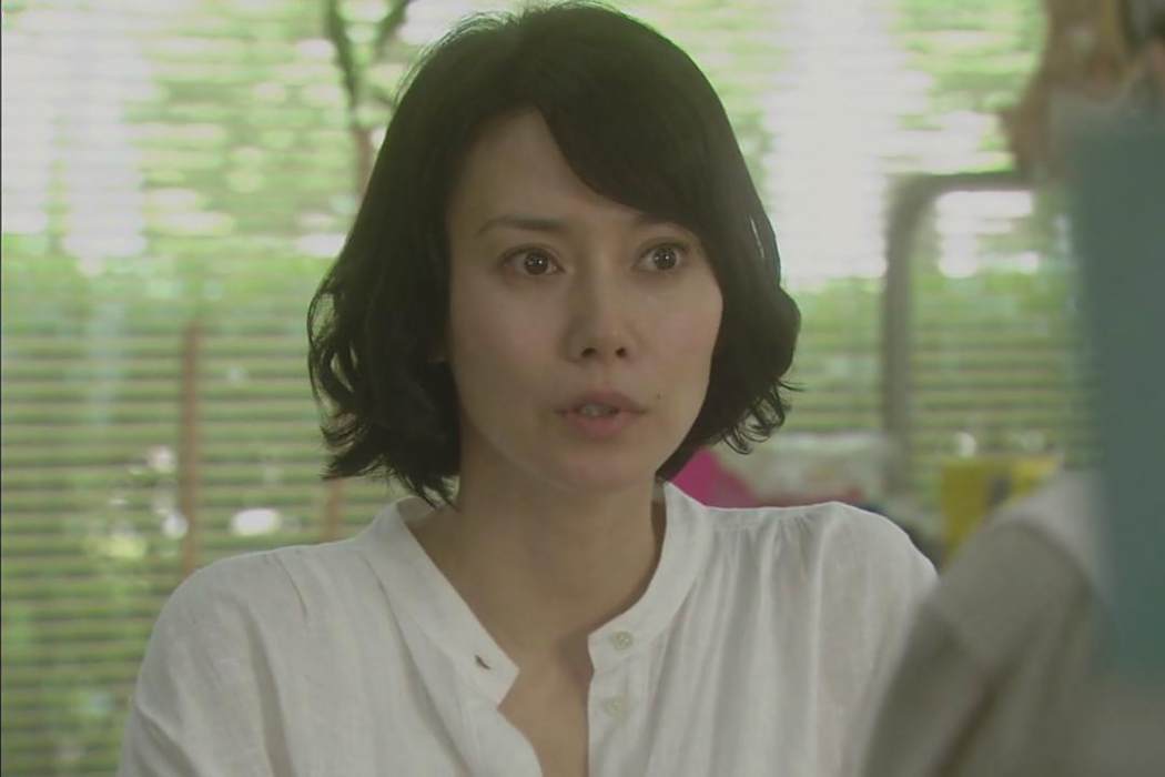 前畑滋子(電視劇《模仿犯》中的角色,由中谷美紀飾演) 前畑滋子(電視劇《模仿犯》中的角色,由中谷美紀飾演)
