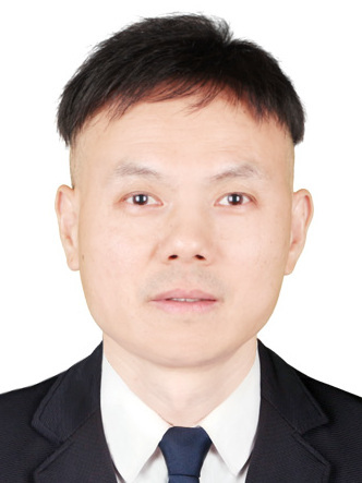 黃曦(湖北省石首市審計局黨組副書記、副局長) 黃曦(湖北省石首市審計局黨組副書記、副局長)