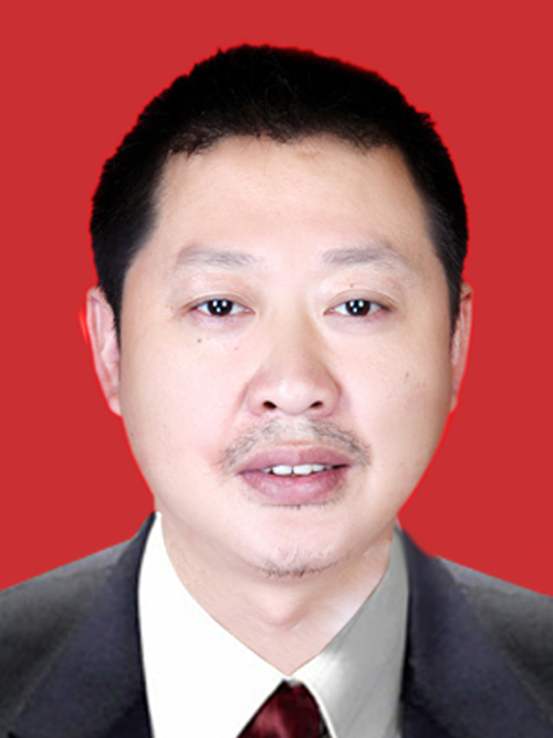 張瀛(湖南省湘西土家族苗族自治州古丈縣紀委常委、縣監察委員會委員,二級主任科員) 張瀛(湖南省湘西土家族苗族自治州古丈縣紀委常委、縣監察委員會委員,二級主任科員)