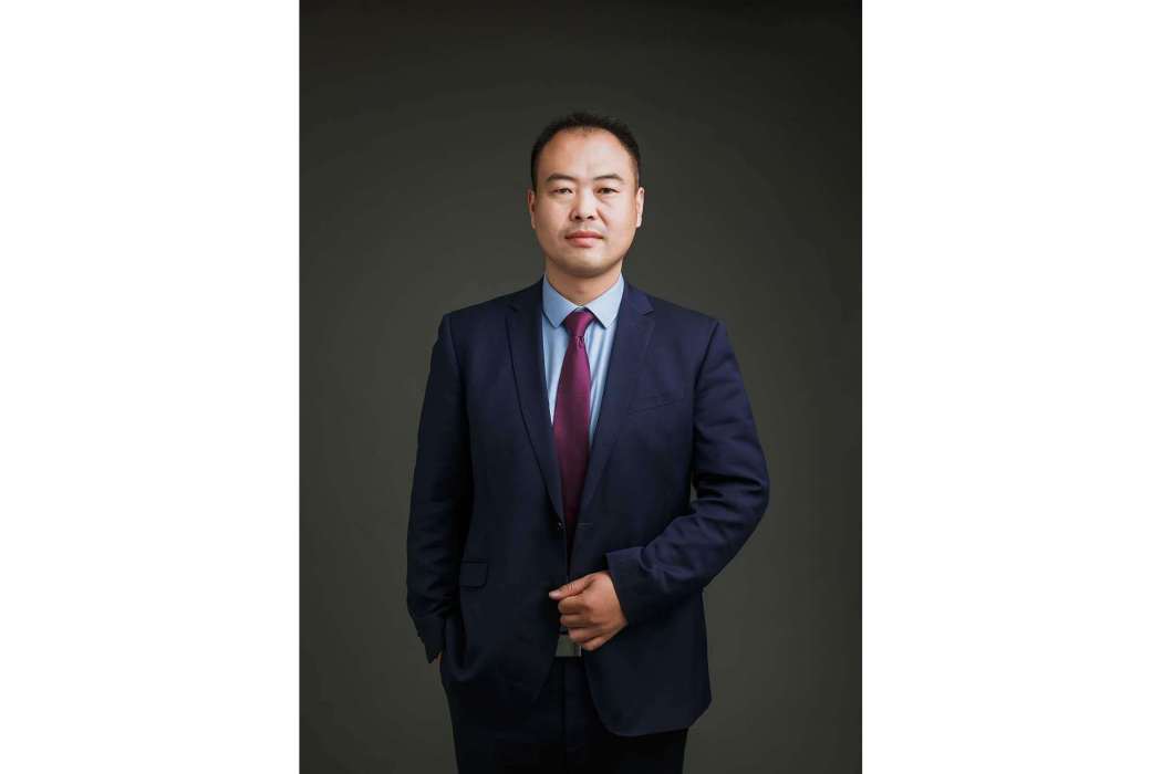 侯偉(律師) 侯偉(律師)