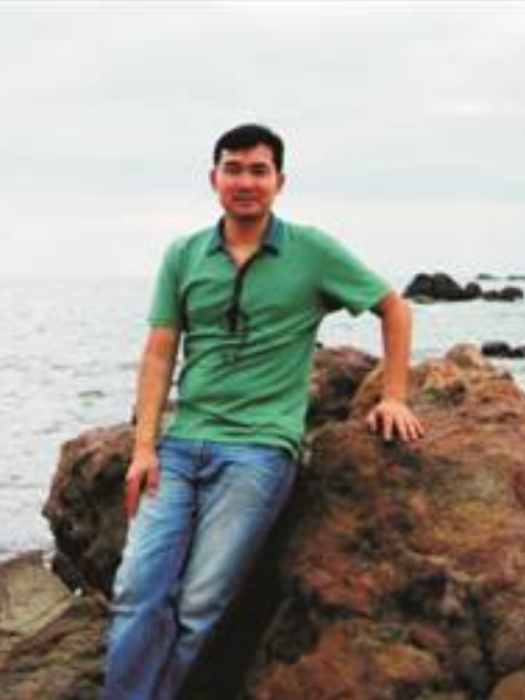 王亞飛(重慶師範大學經濟與管理學院教授) 王亞飛(重慶師範大學經濟與管理學院教授)