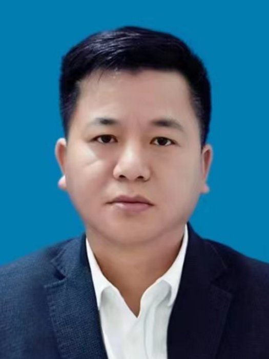 周福林(江西省撫州市臨川區住房保障中心黨組成員、副主任) 周福林(江西省撫州市臨川區住房保障中心黨組成員、副主任)