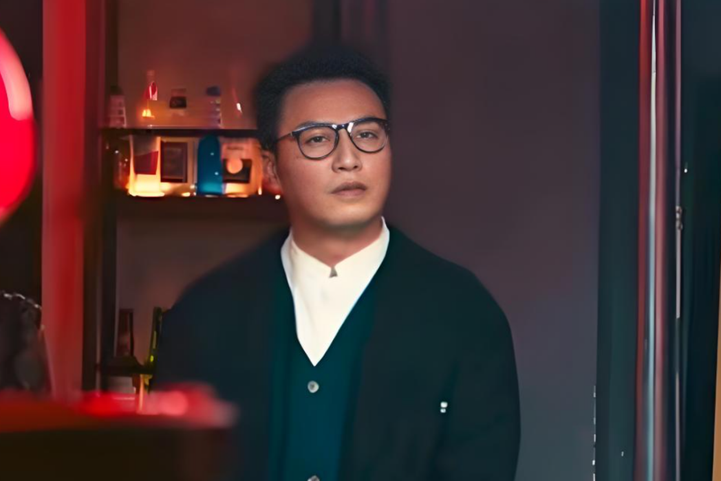 鐘正(電影《黃金大逃獄》中的角色) 鐘正(電影《黃金大逃獄》中的角色)