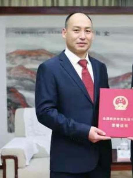 趙健(中國建材集團四川華構建築科技公司紀委書記) 趙健(中國建材集團四川華構建築科技公司紀委書記)