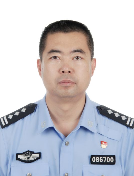 王鵬飛(山東省聊城市公安局茌平分局掛職副局長) 王鵬飛(山東省聊城市公安局茌平分局掛職副局長)