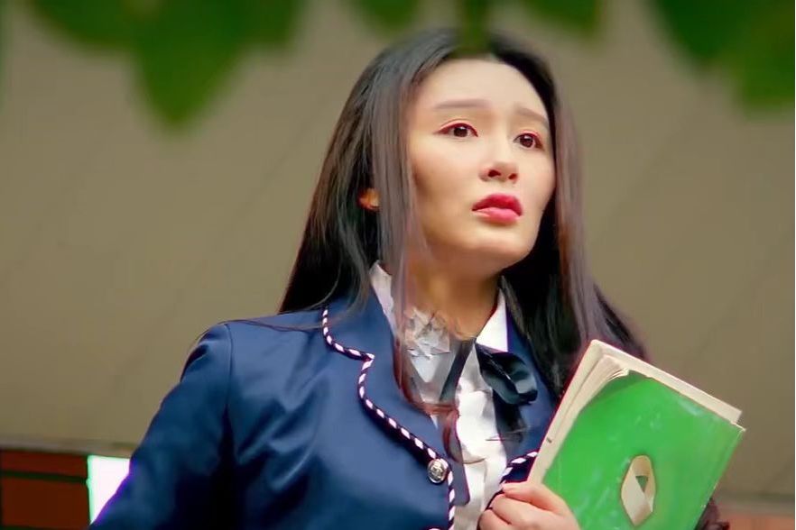 徐雯雯(喜劇電影《仙班校園》中的角色) 徐雯雯(喜劇電影《仙班校園》中的角色)