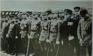 國民黨將領投降後在日本參觀閱兵