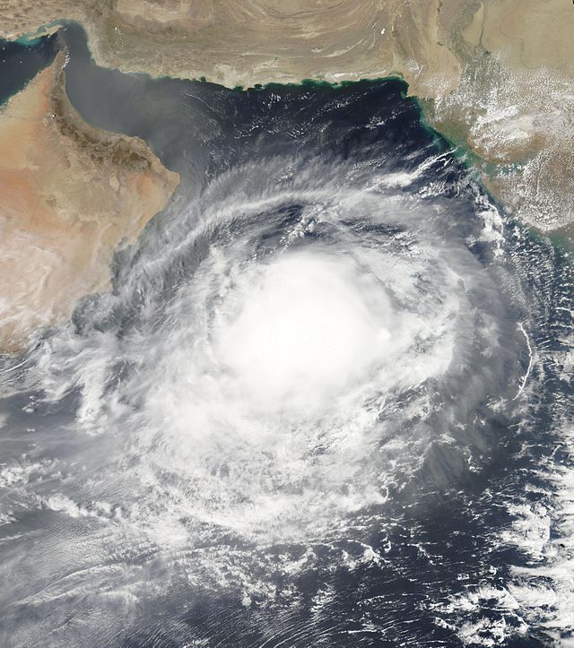 氣旋風暴南克（Nanauk）衛星雲圖