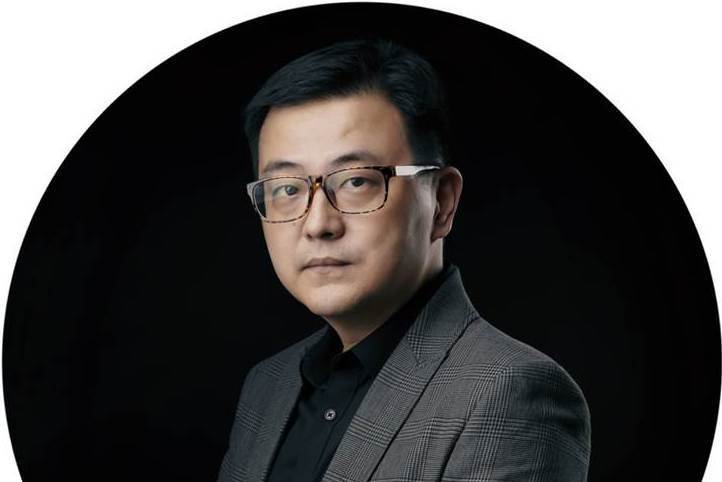 傅欣(四川省職業攝影師協會會長) 傅欣(四川省職業攝影師協會會長)