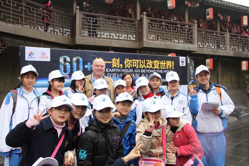 中國未成年人網小記者參加地球一小時活動