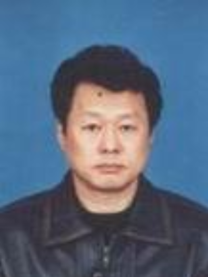 田青松(延邊日報社專業畫家) 田青松(延邊日報社專業畫家)