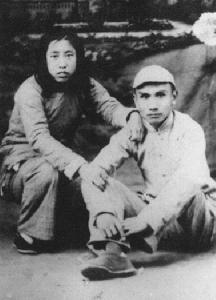 1944年8月，何濟林與夫人