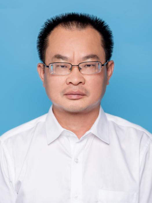 陳仲(重慶市合川區燕窩鎮黨委委員、人大主席) 陳仲(重慶市合川區燕窩鎮黨委委員、人大主席)