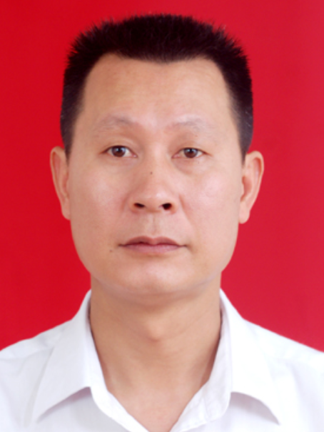 李宇(廣東省南雄市經濟和信息化局黨組成員、副局長) 李宇(廣東省南雄市經濟和信息化局黨組成員、副局長)