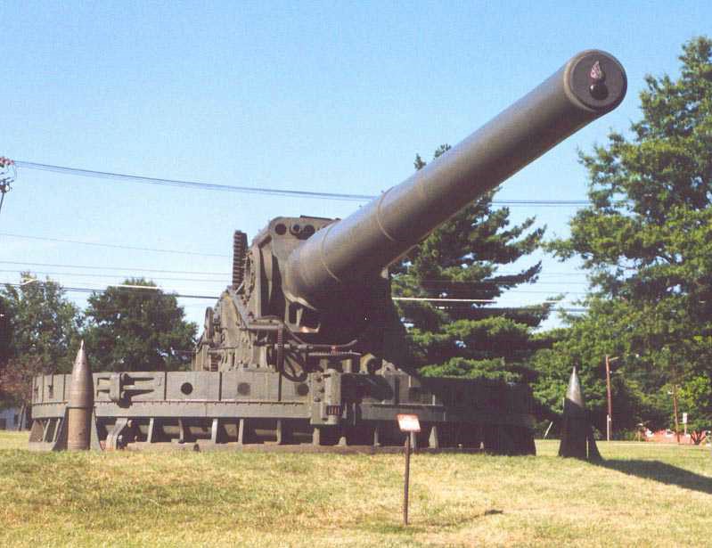 在陸地上進行試驗的MK7型艦炮