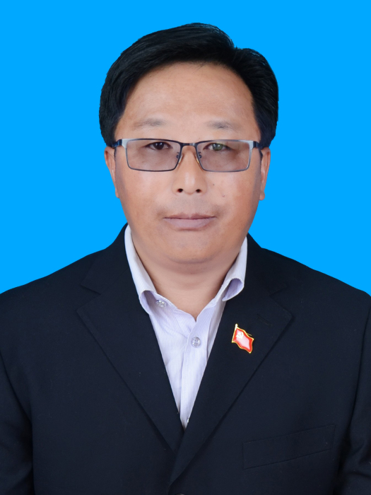 頓珠(西藏自治區日喀則市商務局(日喀則市口岸管理辦公室)黨組成員、供銷合作社主任、三級調研員) 頓珠(西藏自治區日喀則市商務局(日喀則市口岸管理辦公室)黨組成員、供銷合作社主任、三級調研員)