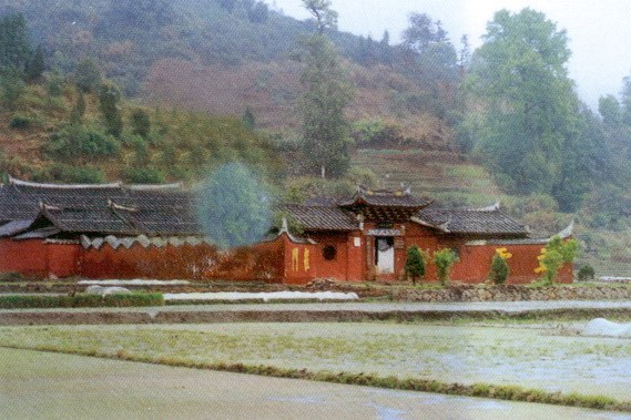 潛池村 潛池村