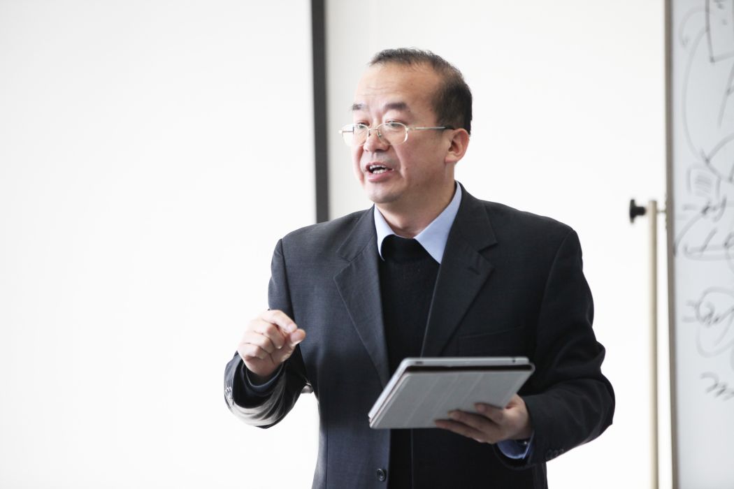 王振江(首都經濟貿易大學副教授) 王振江(首都經濟貿易大學副教授)