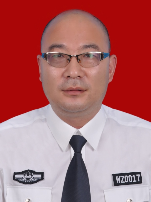 劉海峰(浙江省溫州市應急管理局原黨委委員、副局長) 劉海峰(浙江省溫州市應急管理局原黨委委員、副局長)