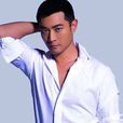 謝正(雨爾品牌創始人) 謝正(雨爾品牌創始人)