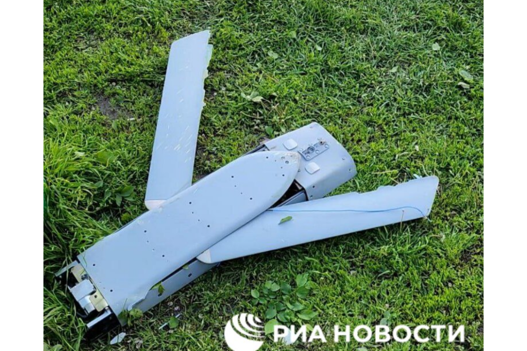 誘餌彈(為了減少飛彈被攔截的機率而發射的誘餌彈) 誘餌彈(為了減少飛彈被攔截的機率而發射的誘餌彈)