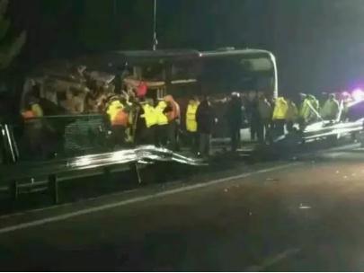 9·25內蒙古客車與貨車相撞事故