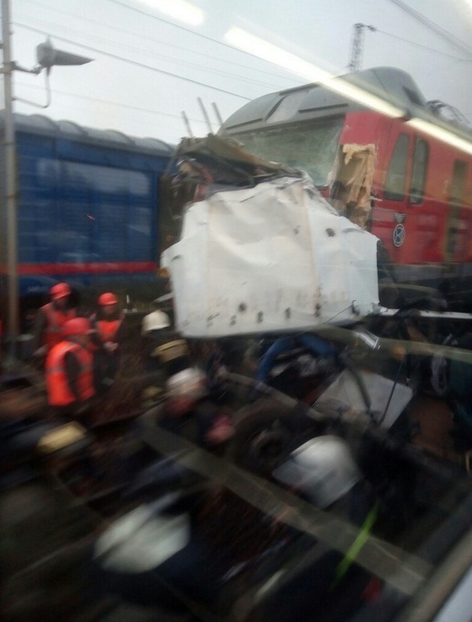 10·6俄羅斯火車與大巴相撞事故
