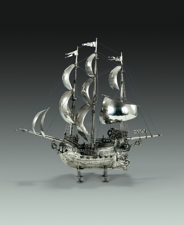 銀三桅帆船模型