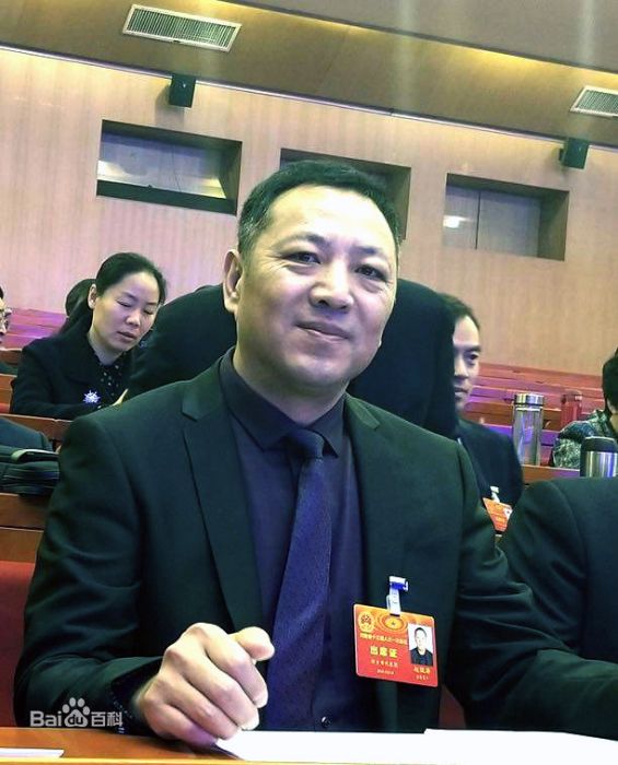 趙俊海(河南省第十三屆人大代表,原陽縣農民企業家) 趙俊海(河南省第十三屆人大代表,原陽縣農民企業家)