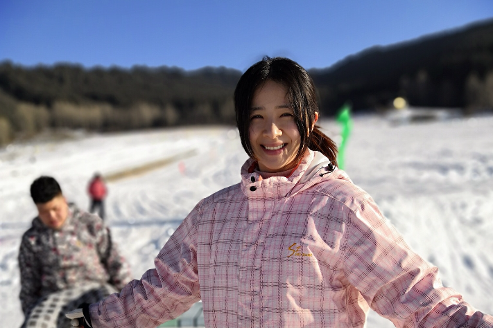 劉彥彤(2011年《快樂女聲》成都唱區30強選手) 劉彥彤(2011年《快樂女聲》成都唱區30強選手)
