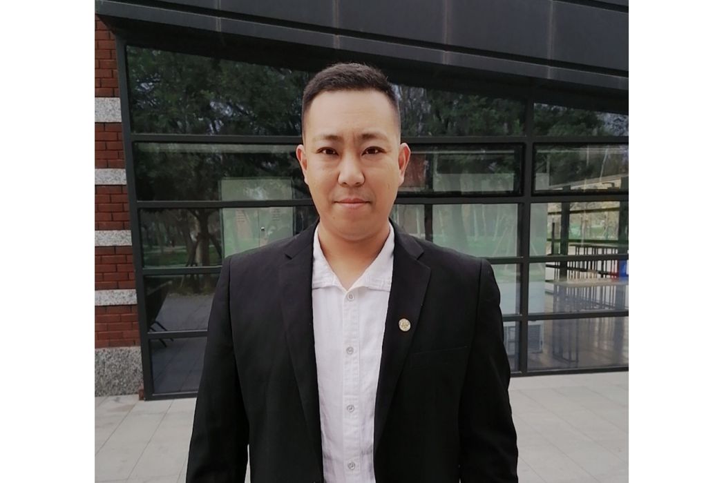 沈華(律師) 沈華(律師)