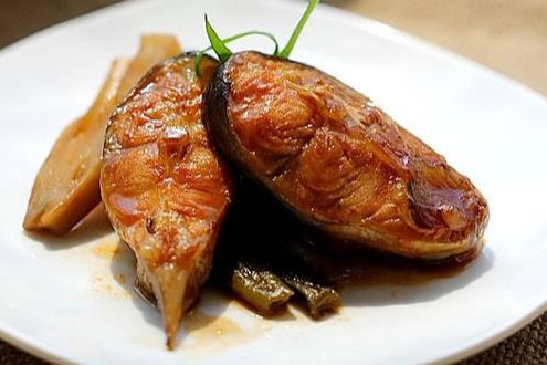 醬汁燜鮰魚 醬汁燜鮰魚