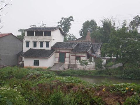興發村(江蘇省如東縣岔河鎮下轄村) 興發村(江蘇省如東縣岔河鎮下轄村)