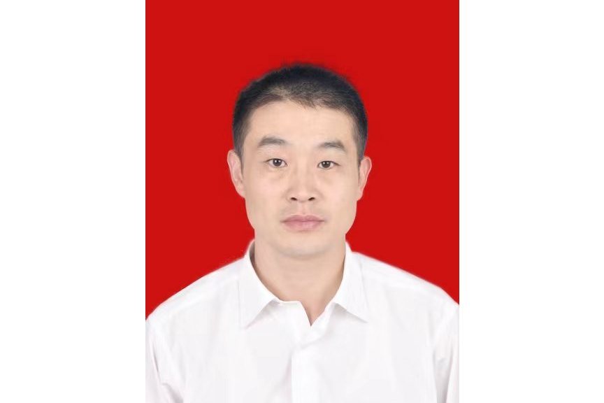 徐鑫(阜陽市潁東經濟開發區管理委員會黨工委書記、管委會主任) 徐鑫(阜陽市潁東經濟開發區管理委員會黨工委書記、管委會主任)