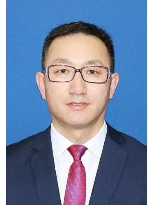 陳樹峰(內蒙古大學化學化工學院教授、九三學社內蒙古區委會副主委) 陳樹峰(內蒙古大學化學化工學院教授、九三學社內蒙古區委會副主委)