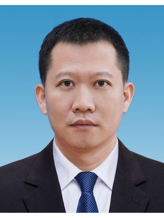 郭玉斌(海南省白沙黎族自治縣副縣長、公安局長) 郭玉斌(海南省白沙黎族自治縣副縣長、公安局長)