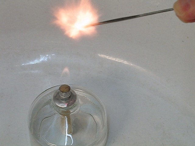 乙炔銀的爆炸試驗