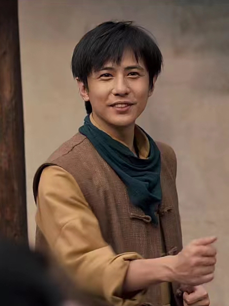 白小白(民俗懸疑片《四妖棺奇案》中的角色,由龔小鈞飾演) 白小白(民俗懸疑片《四妖棺奇案》中的角色,由龔小鈞飾演)