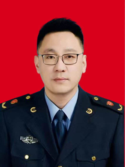 黃亮(遼寧省葫蘆島市綏中縣市場監督管理局黨組成員、副局長) 黃亮(遼寧省葫蘆島市綏中縣市場監督管理局黨組成員、副局長)