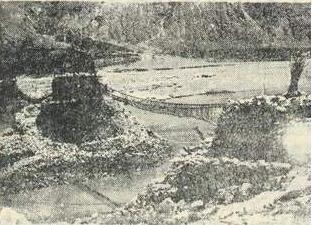 彭措林鐵索橋