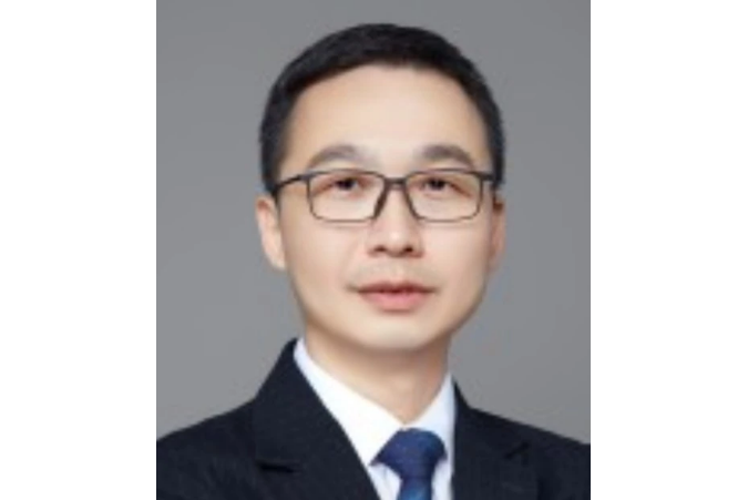 周昆(哈高科獨立董事) 周昆(哈高科獨立董事)