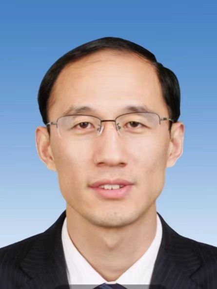 張景華(山東省濱州市博興縣醫療保障局黨組成員、醫保事業中心主任) 張景華(山東省濱州市博興縣醫療保障局黨組成員、醫保事業中心主任)