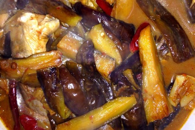 茄子燜鯰魚 茄子燜鯰魚