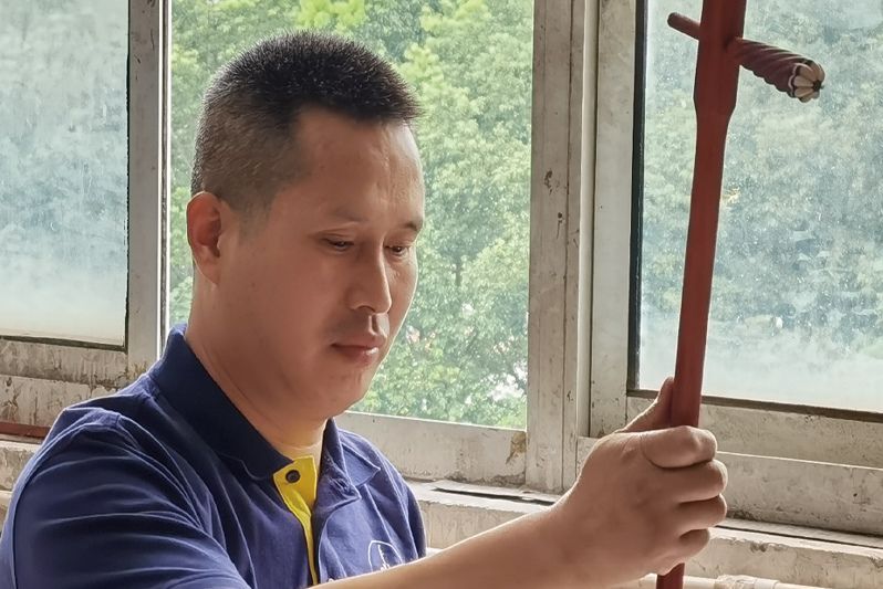 熊建(二胡製作大師) 熊建(二胡製作大師)